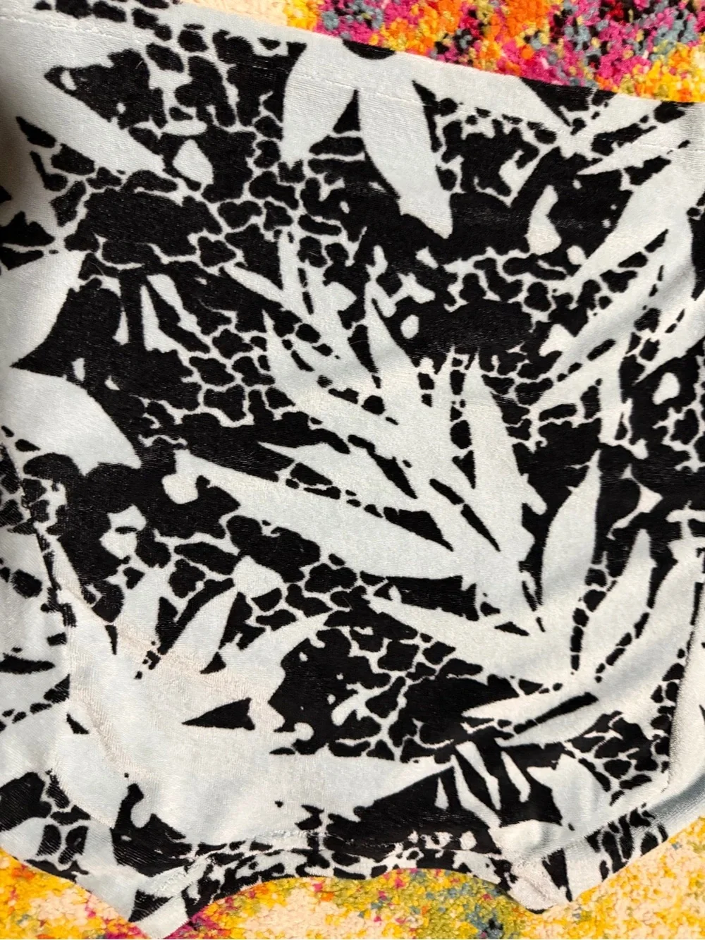 RARE Black & White Floral crop top velour
